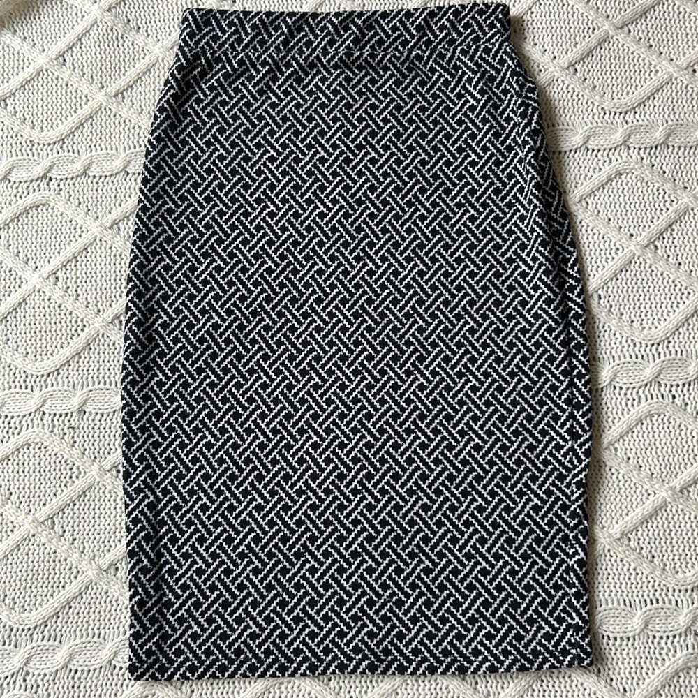 La Hearts Printed Skirt